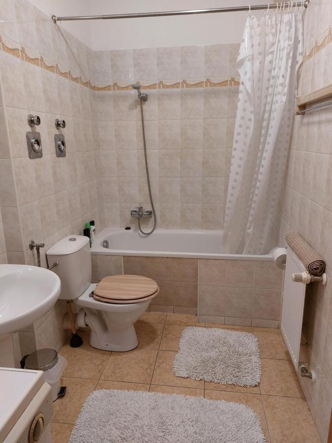 Апартаменты Flat At The Edge Of The Center + Parking Будапешт Экстерьер фото